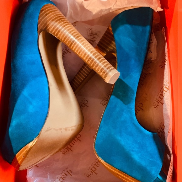Charles David turquoise suede shoes - Picture 2 of 3